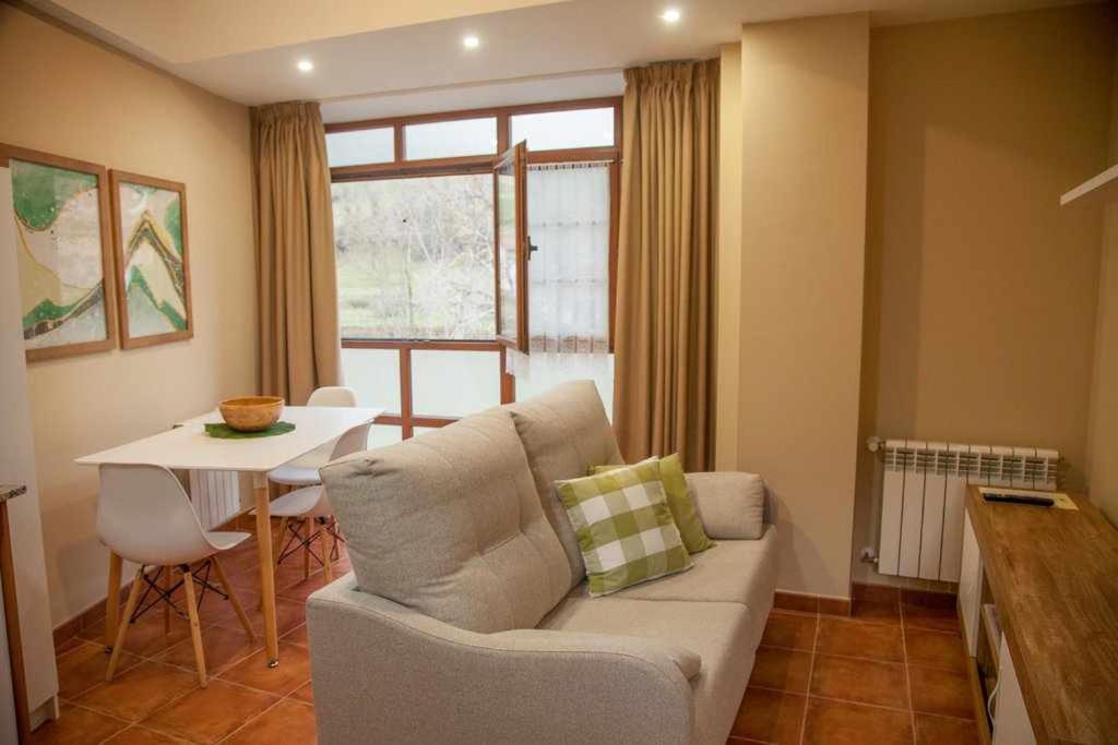 Cumbres De Los Picos Apartamento La Yedra Poo  Exteriér fotografie